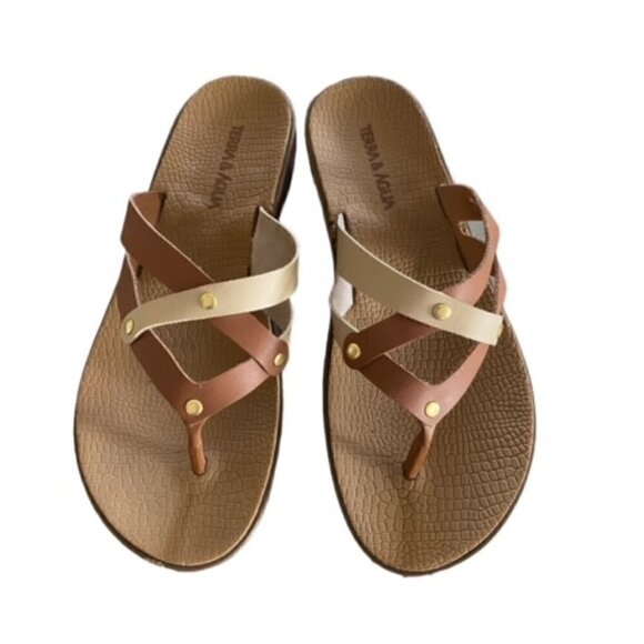 Terra & Agua Brown & Tan Criss Cross Thong Sandals 9 - Picture 1 of 6